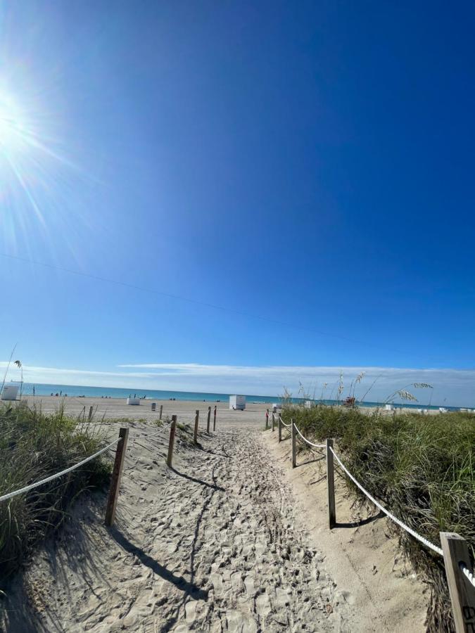 Beachfront Apt In Carlyle Hotel On Ocean Drive Miami Beach Esterno foto